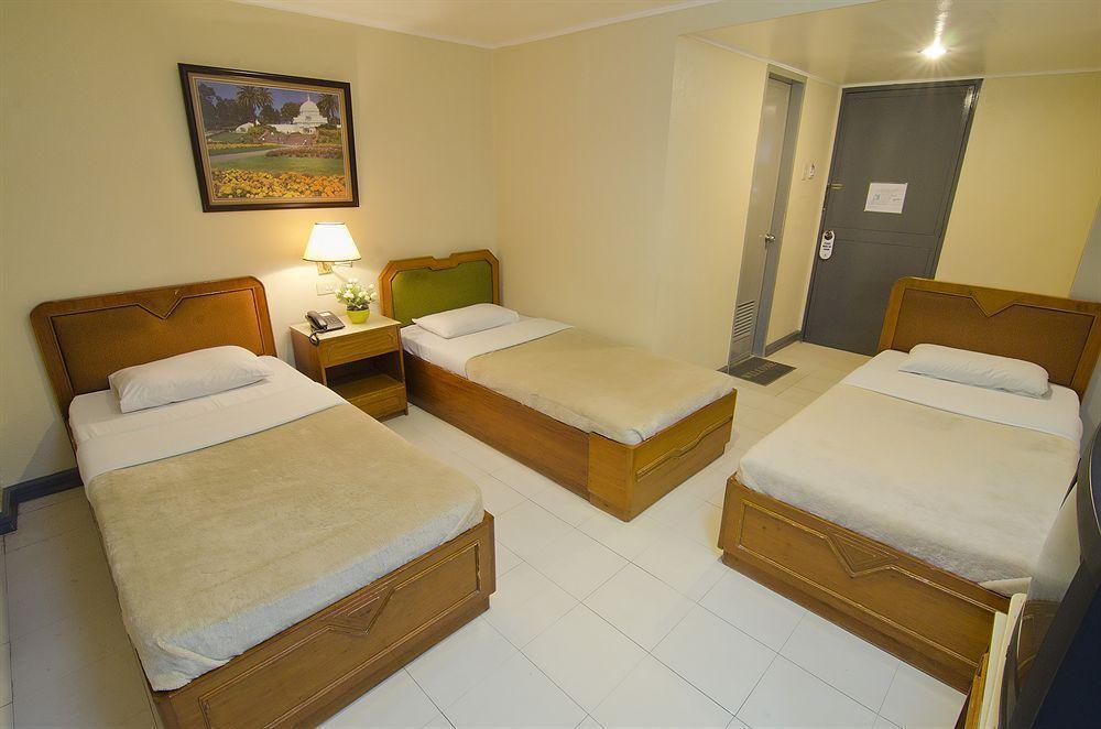 טקלובן Asia Stars Hotel מראה חיצוני תמונה