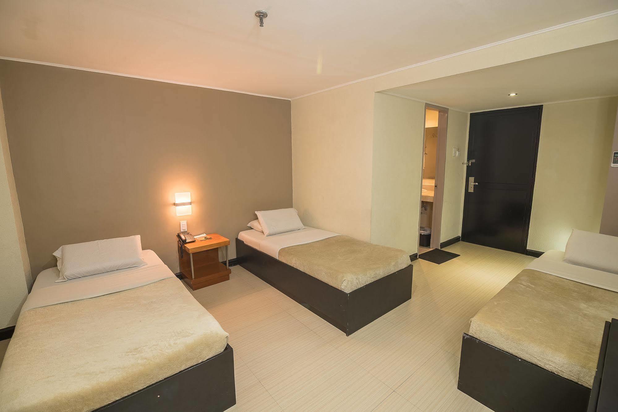 טקלובן Asia Stars Hotel מראה חיצוני תמונה