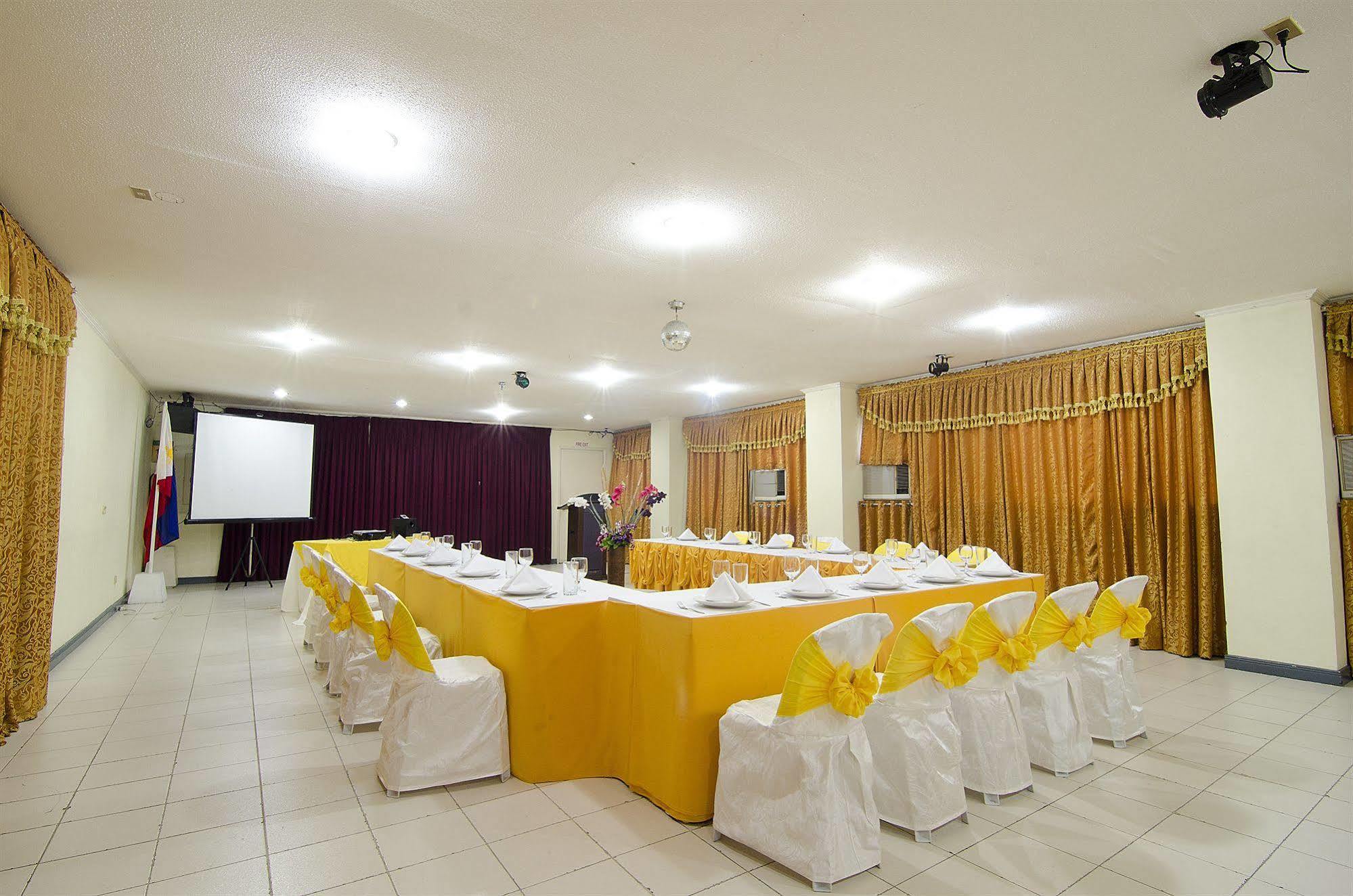 טקלובן Asia Stars Hotel מראה חיצוני תמונה